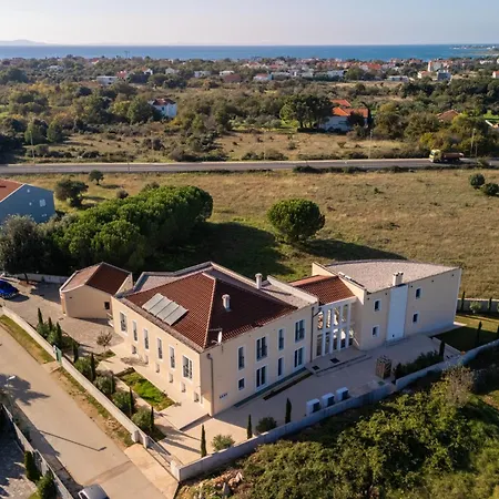 Bed & Breakfast Ljubica 4*