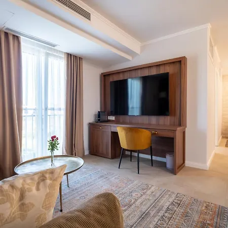 Ljubica Bed & Breakfast 4*