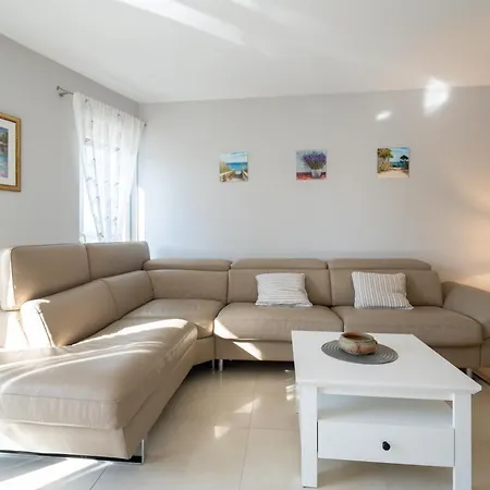 Ljubica Bed & Breakfast