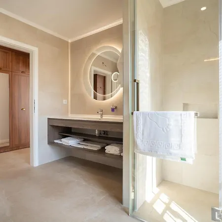 Ljubica Bed & Breakfast 4*