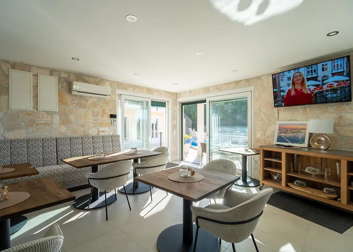 Ljubica 4* Zaton (Zadar)