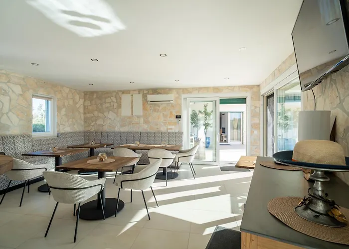 Ljubica Bed & Breakfast 4*