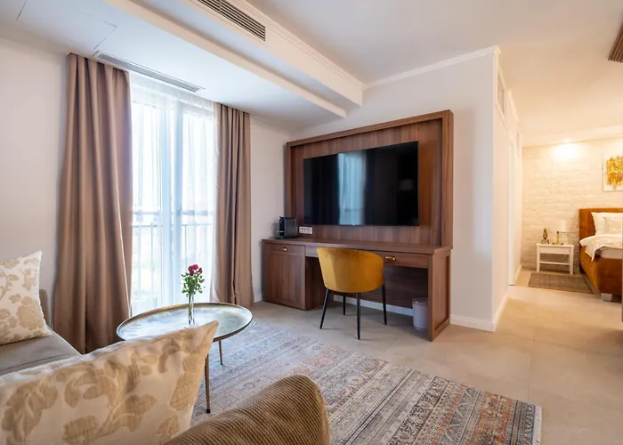 Ljubica Bed & Breakfast 4*