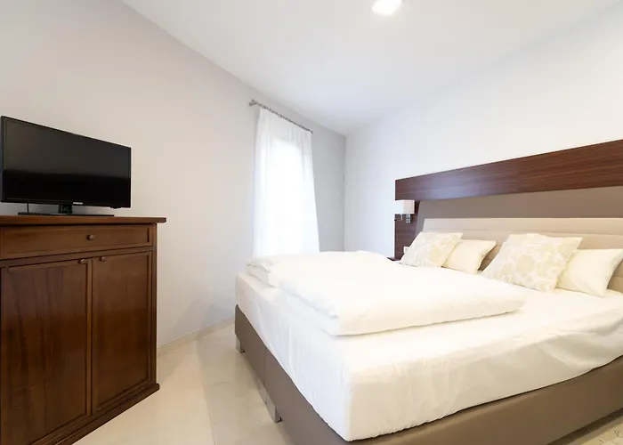 Bed & Breakfast Ljubica 4*